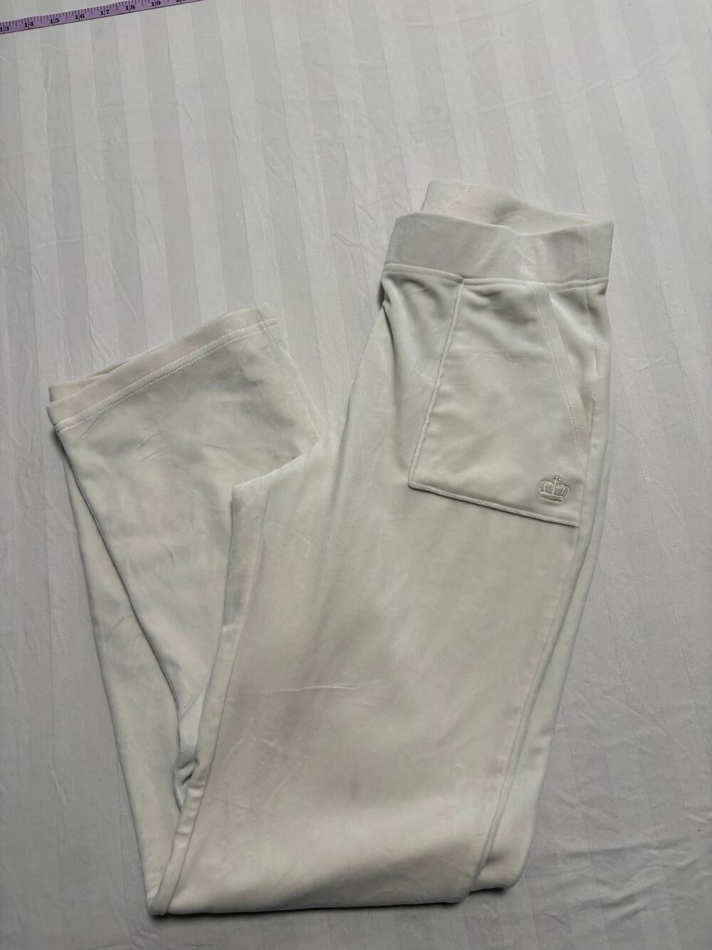 Juicy by Juicy Couture Ivory Velour Pants — Size Small